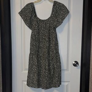 Old Navy Green and White Patterned Midi Maternity Dress